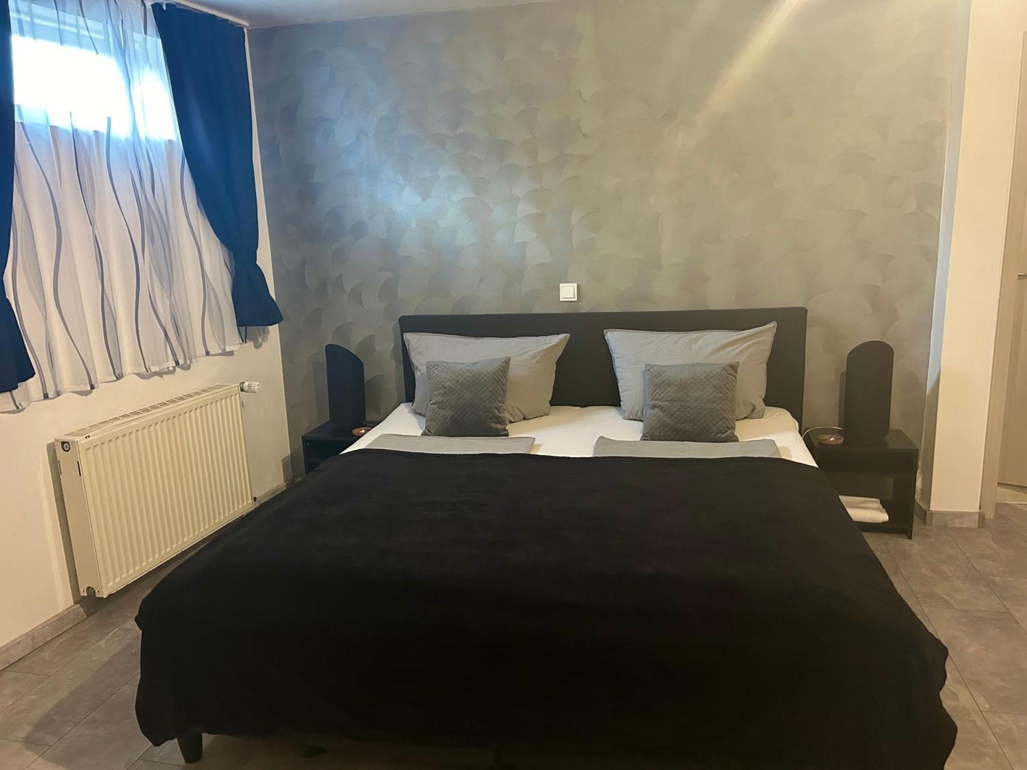 Mikroapartments Klarenthal Saarbrücken Esterno foto